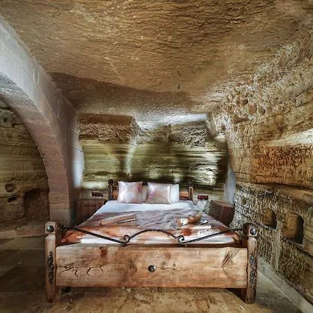 Kamelya Cave (Adults Only)-2
